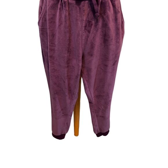White Mark 2pc leisure set. In grape 🍇 color. - Picture 4 of 10